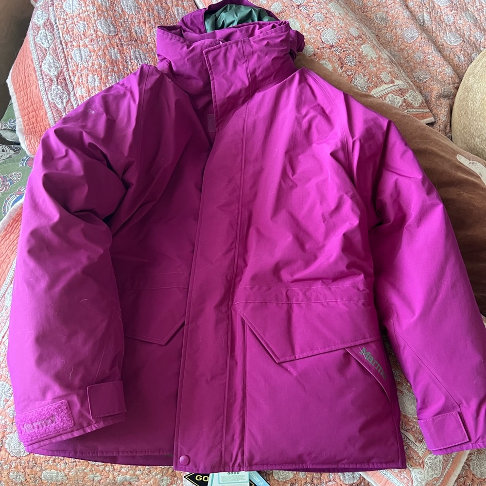 Brand new Marmot ski/snowboard parka with tags!